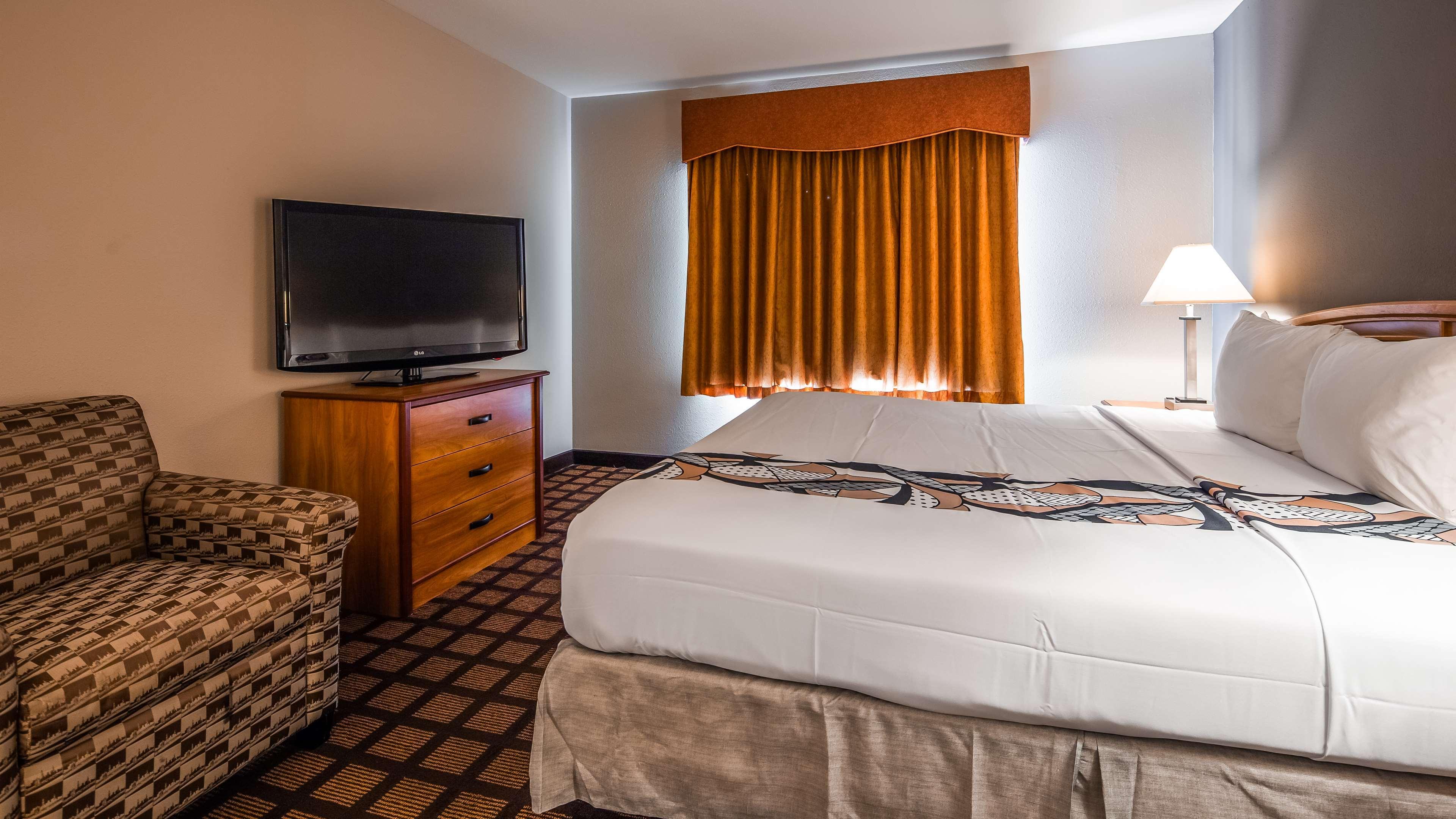 Best Western Inn & Suites - Midway Airport Burbank Exteriör bild