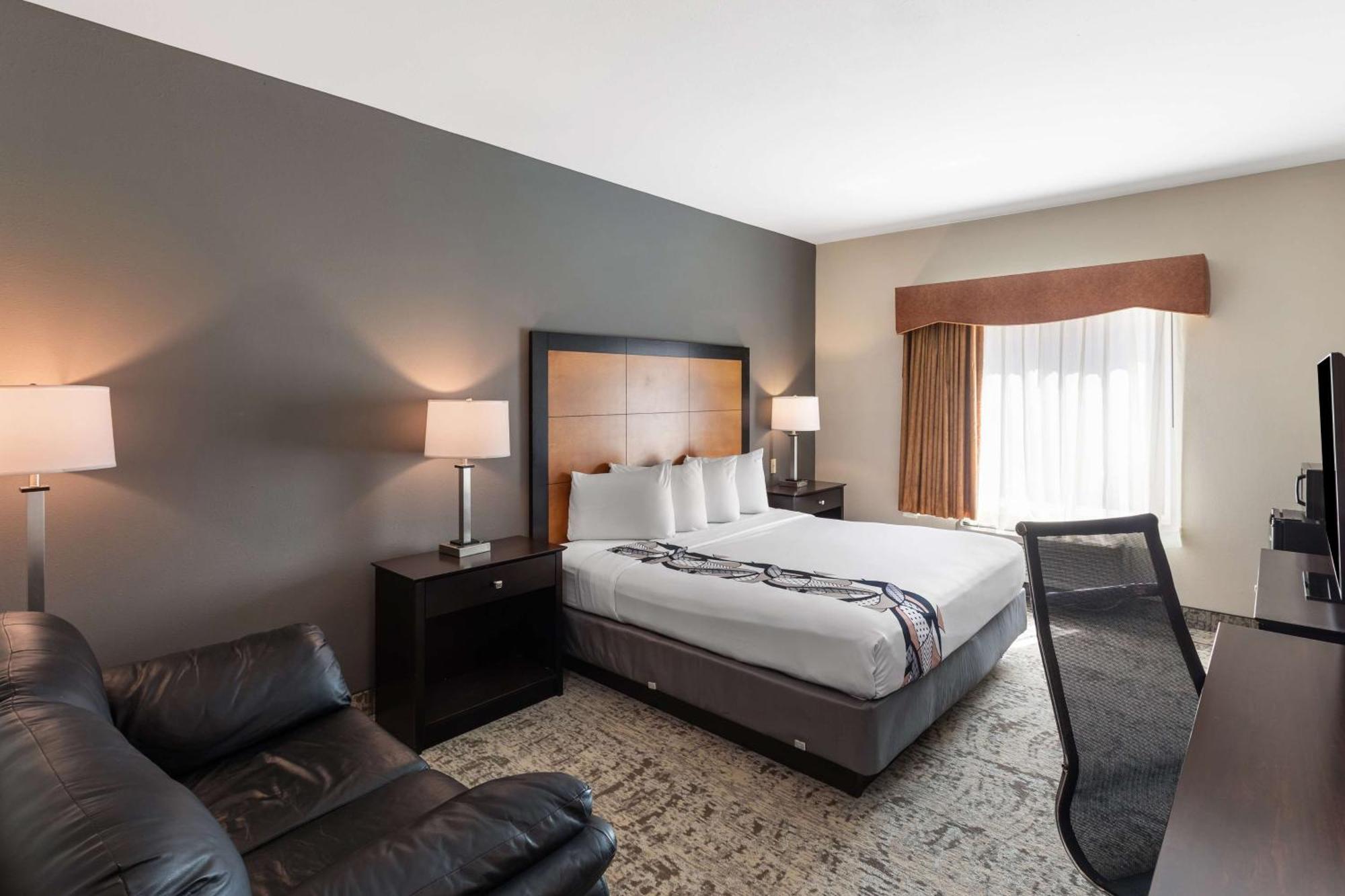 Best Western Inn & Suites - Midway Airport Burbank Exteriör bild