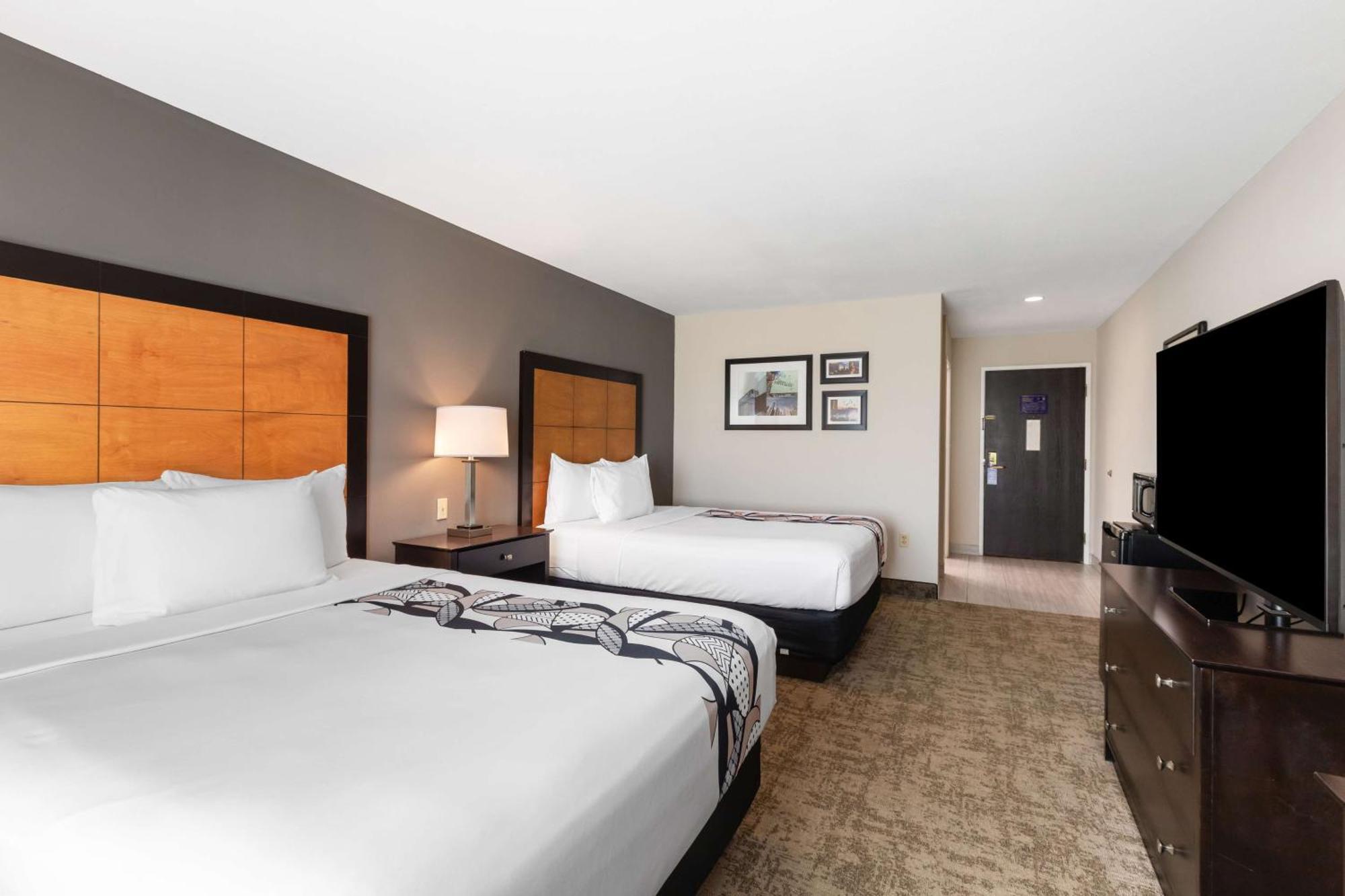 Best Western Inn & Suites - Midway Airport Burbank Exteriör bild