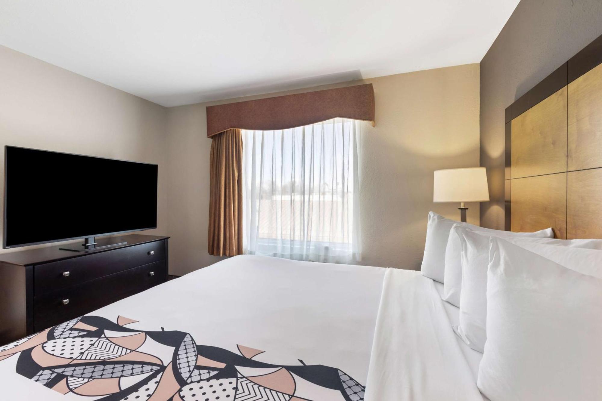 Best Western Inn & Suites - Midway Airport Burbank Exteriör bild